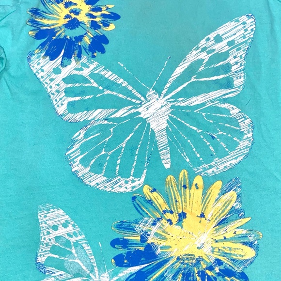 🦋Butterfly long sleeve tee🦋 - Picture 2 of 3